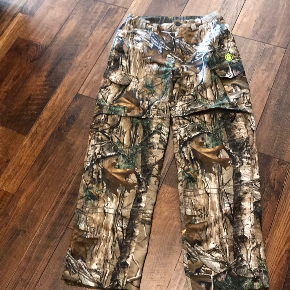 Game Winner camo pants. New like condition